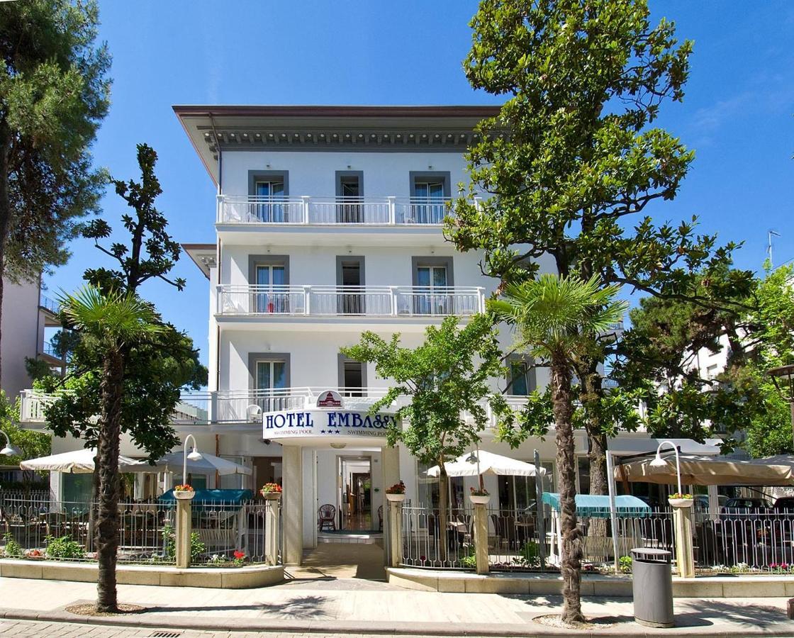 Hotel Embassy Riccione Esterno foto
